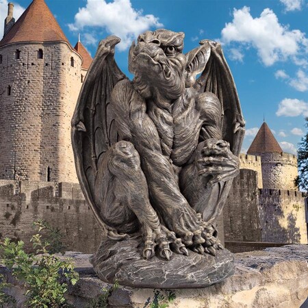 Design Toscano Silas the Gargoyle Sentry Statue: Large JE11211701